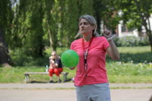 Prowadząca.